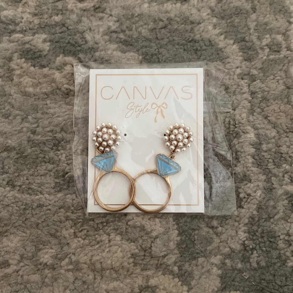 NWT Ring Earrings